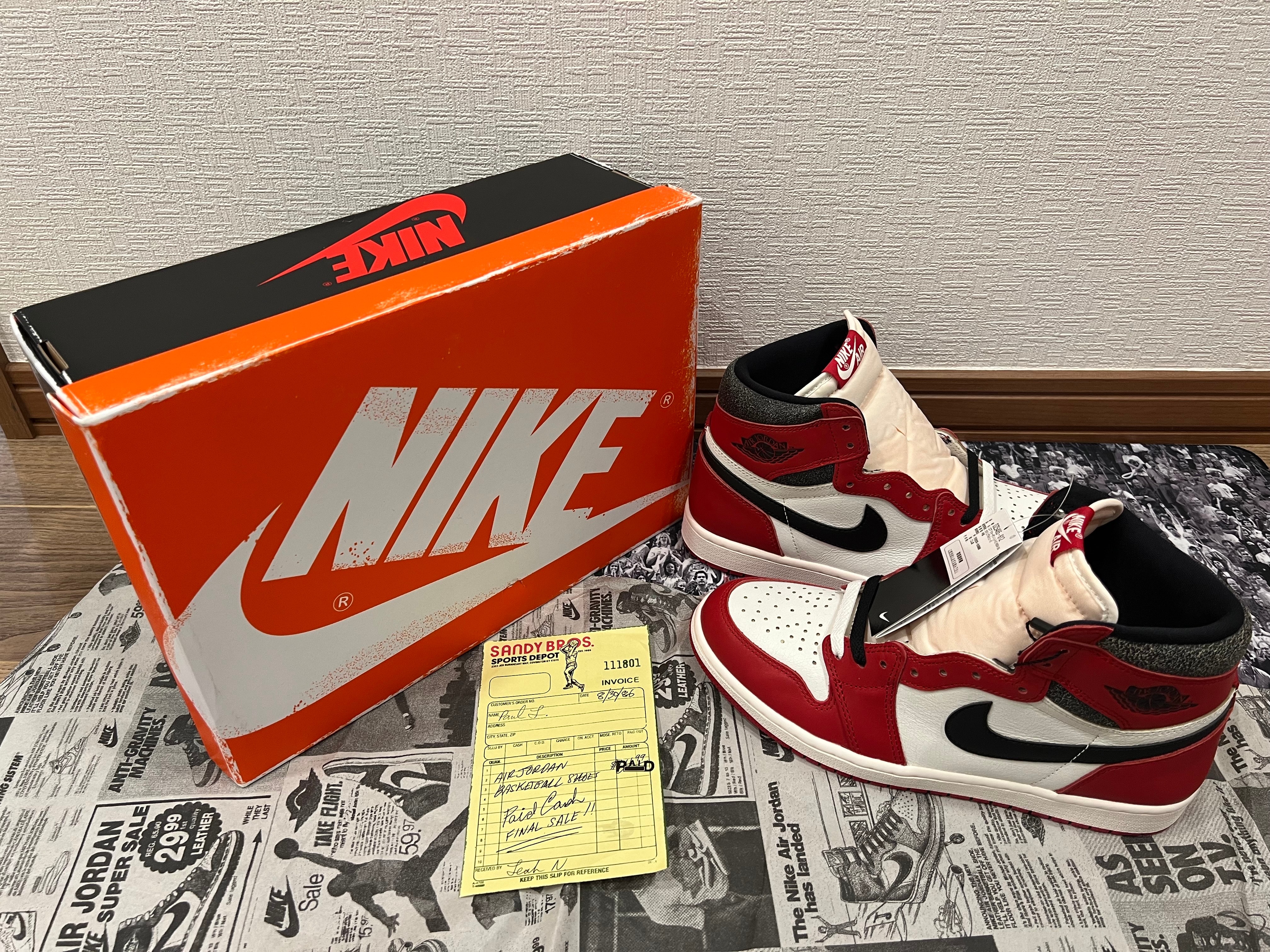 Nike Air Jordan 1 High OG "Lost & Found/Chicago"