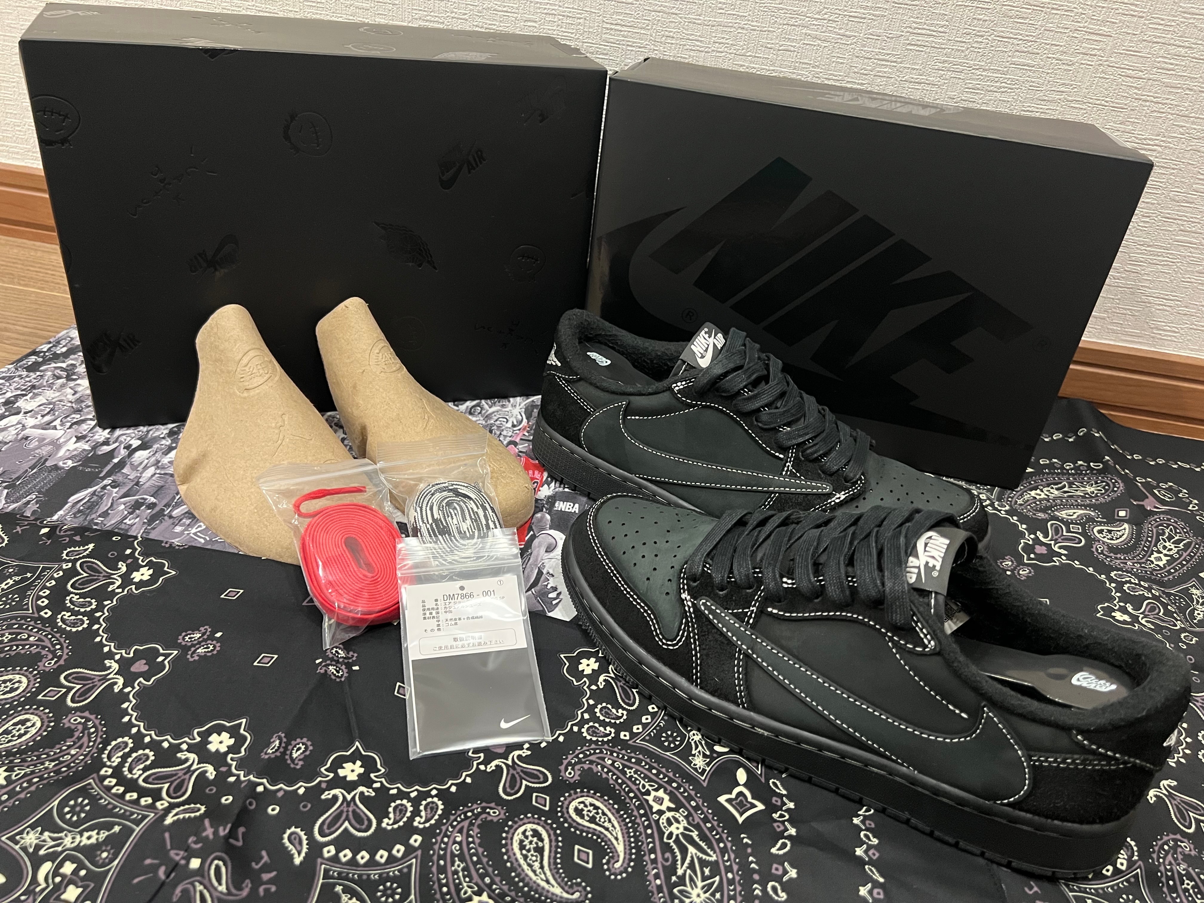 Travis Scott × Nike Air Jordan 1 Low OG SP "Black Phantom"