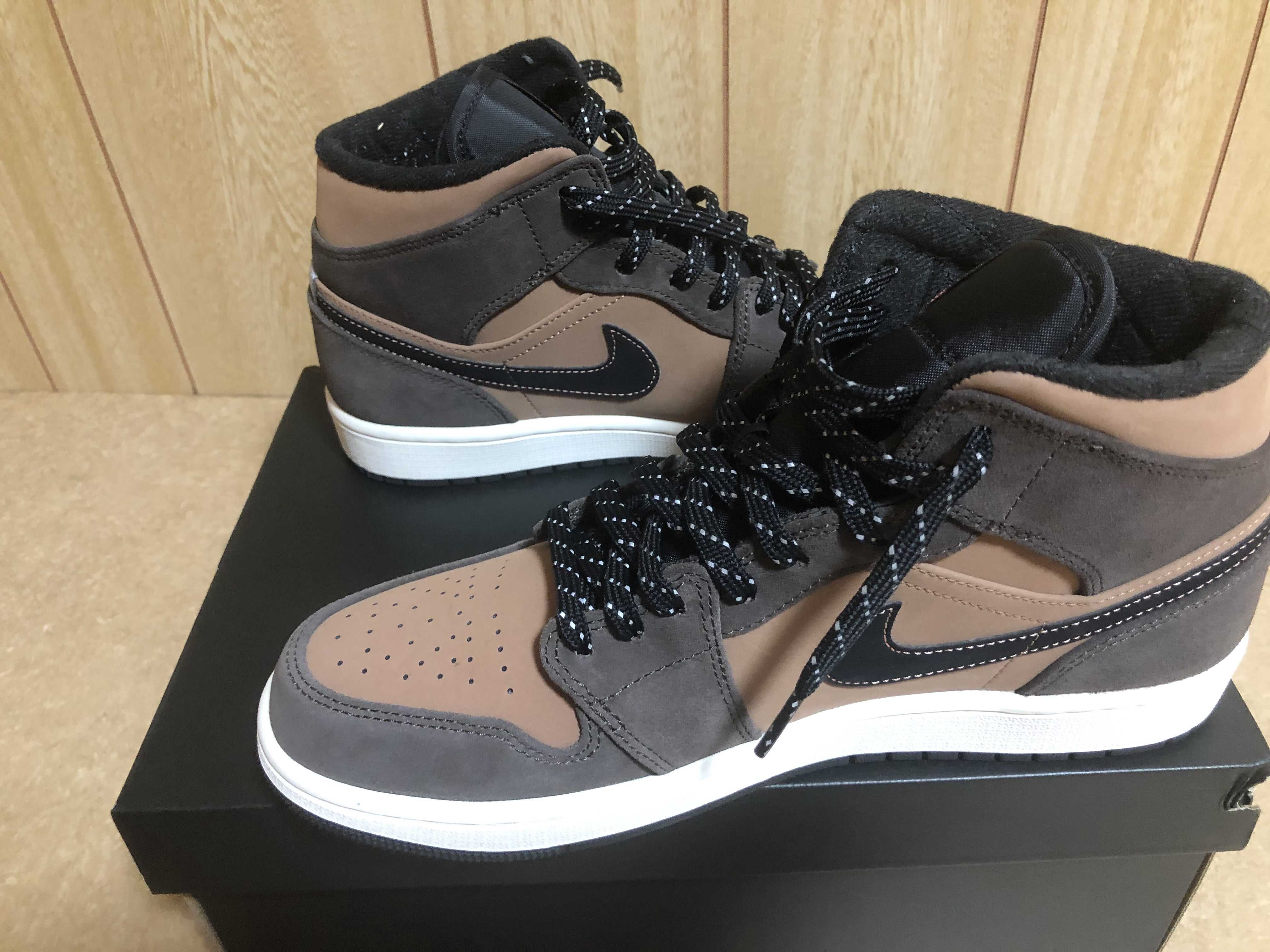 Nike Air Jordan 1 Mid SE "Dark Chocolate"