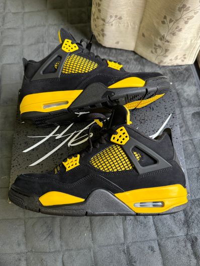 Nike Air Jordan 4 Retro "Thunder"(2023)