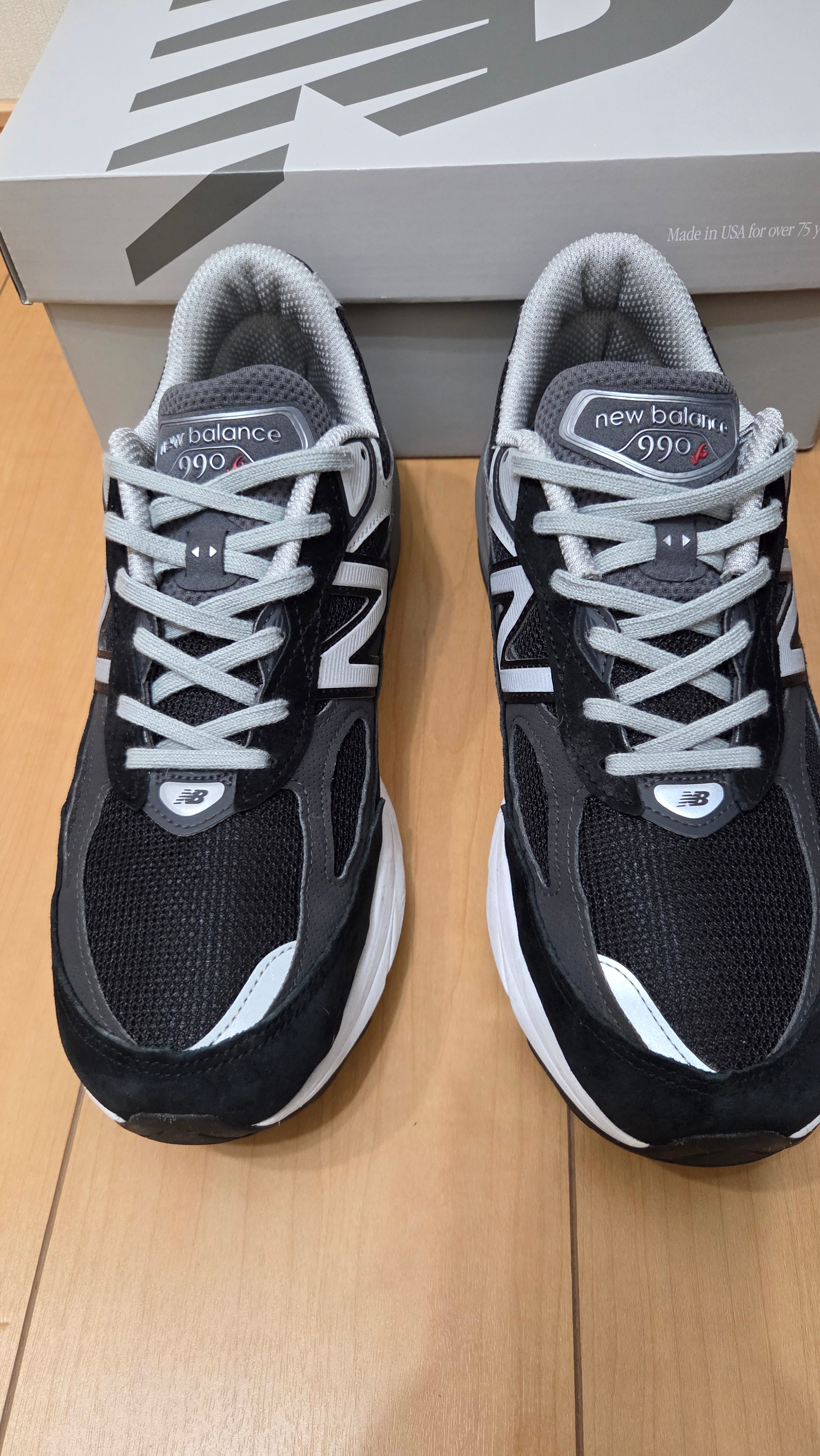 New Balance 990V6 "Black" (Heel NB Logo)
