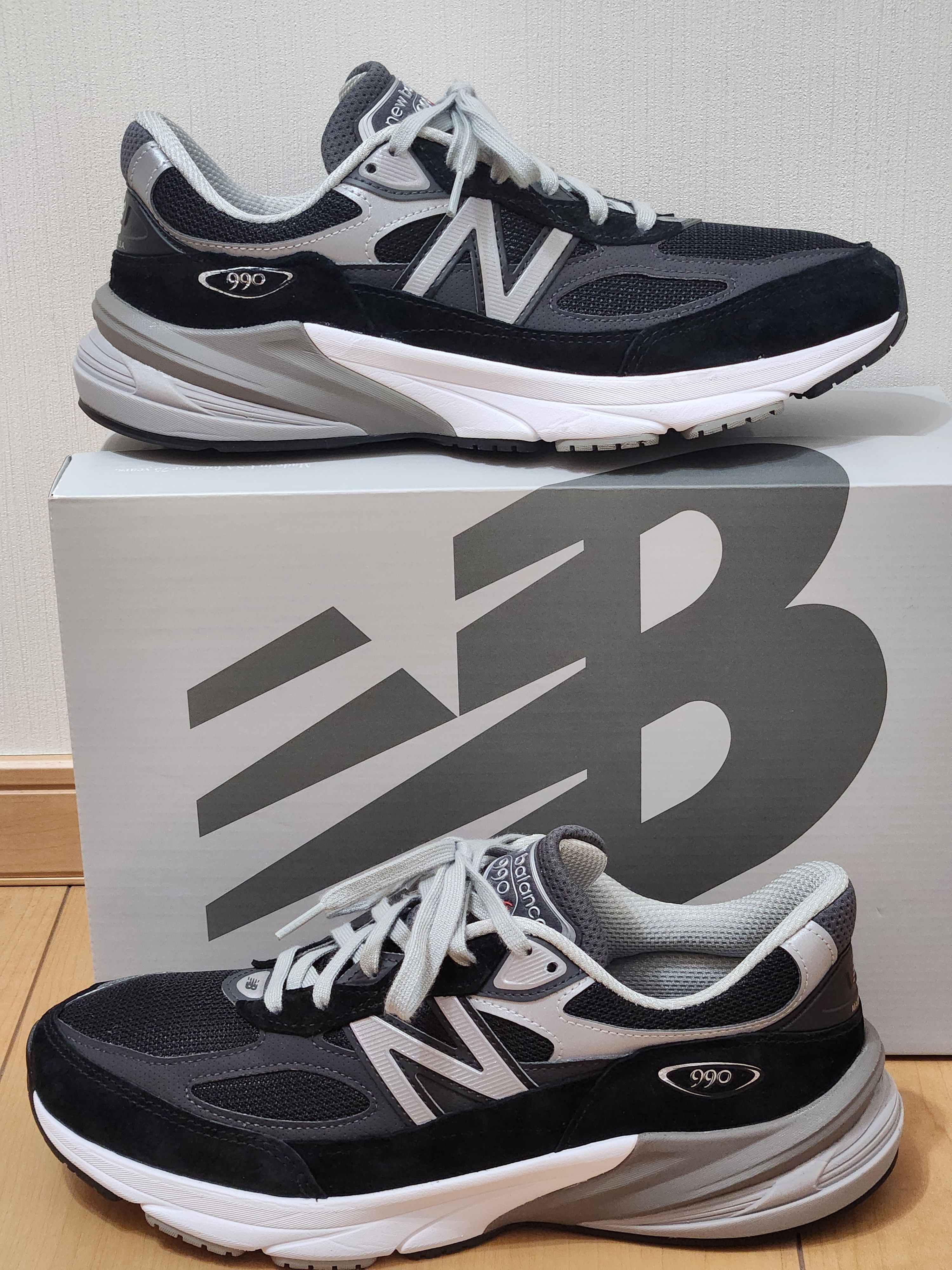 New Balance 990V6 "Black" (Heel NB Logo)