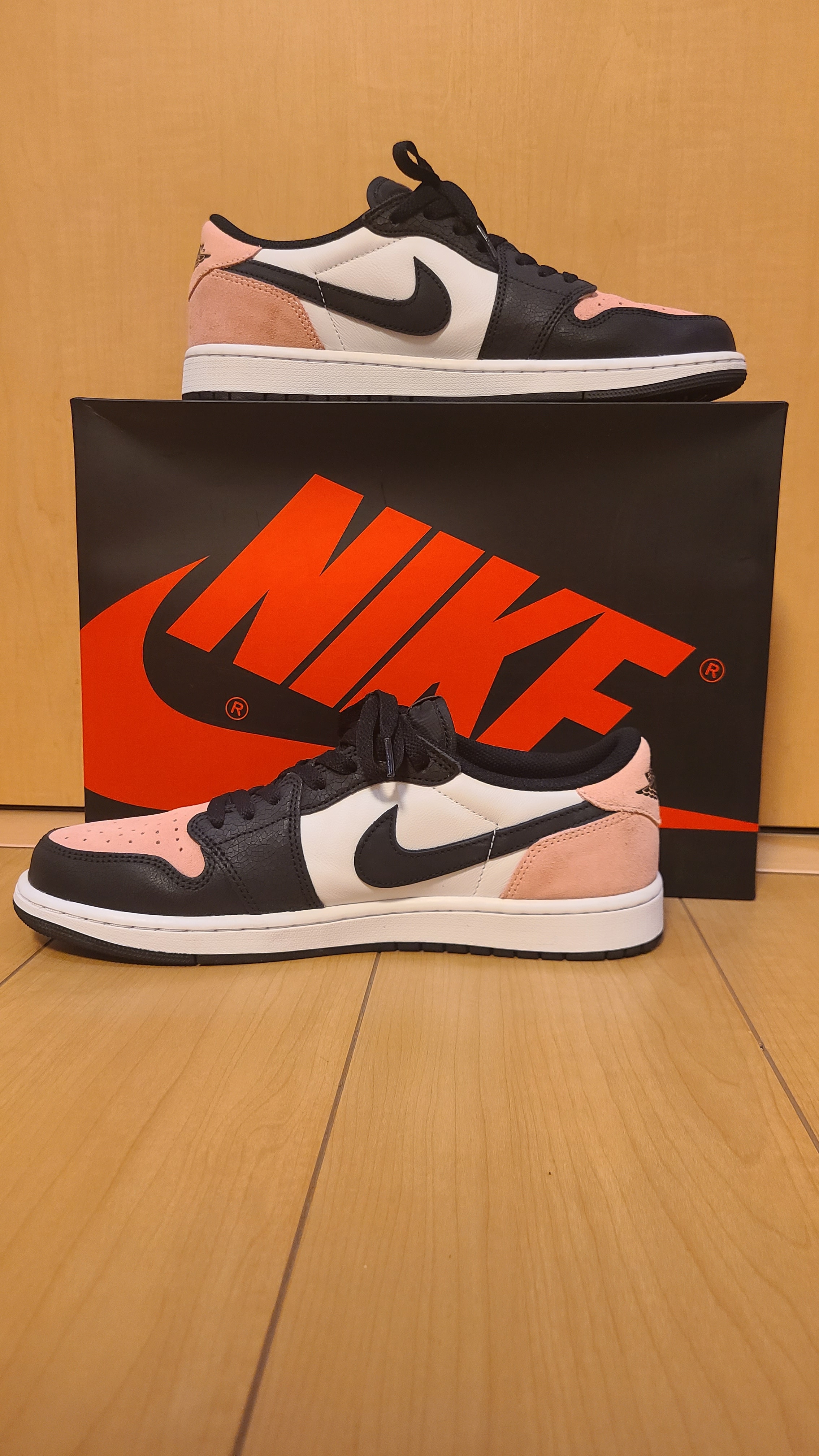 Nike Air Jordan 1 Low OG "Bleached Coral"
