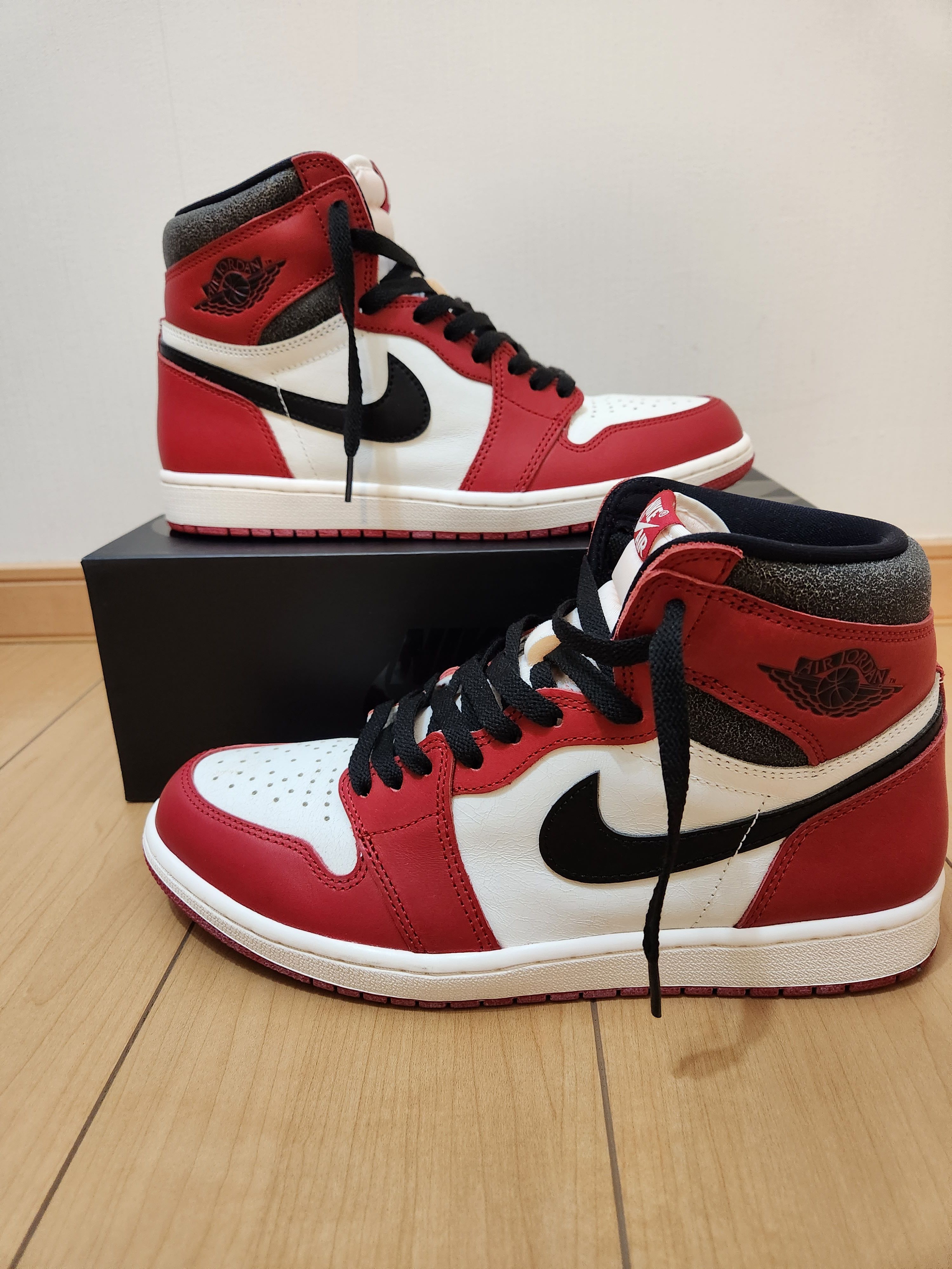 Nike Air Jordan 1 High OG "Lost & Found/Chicago"