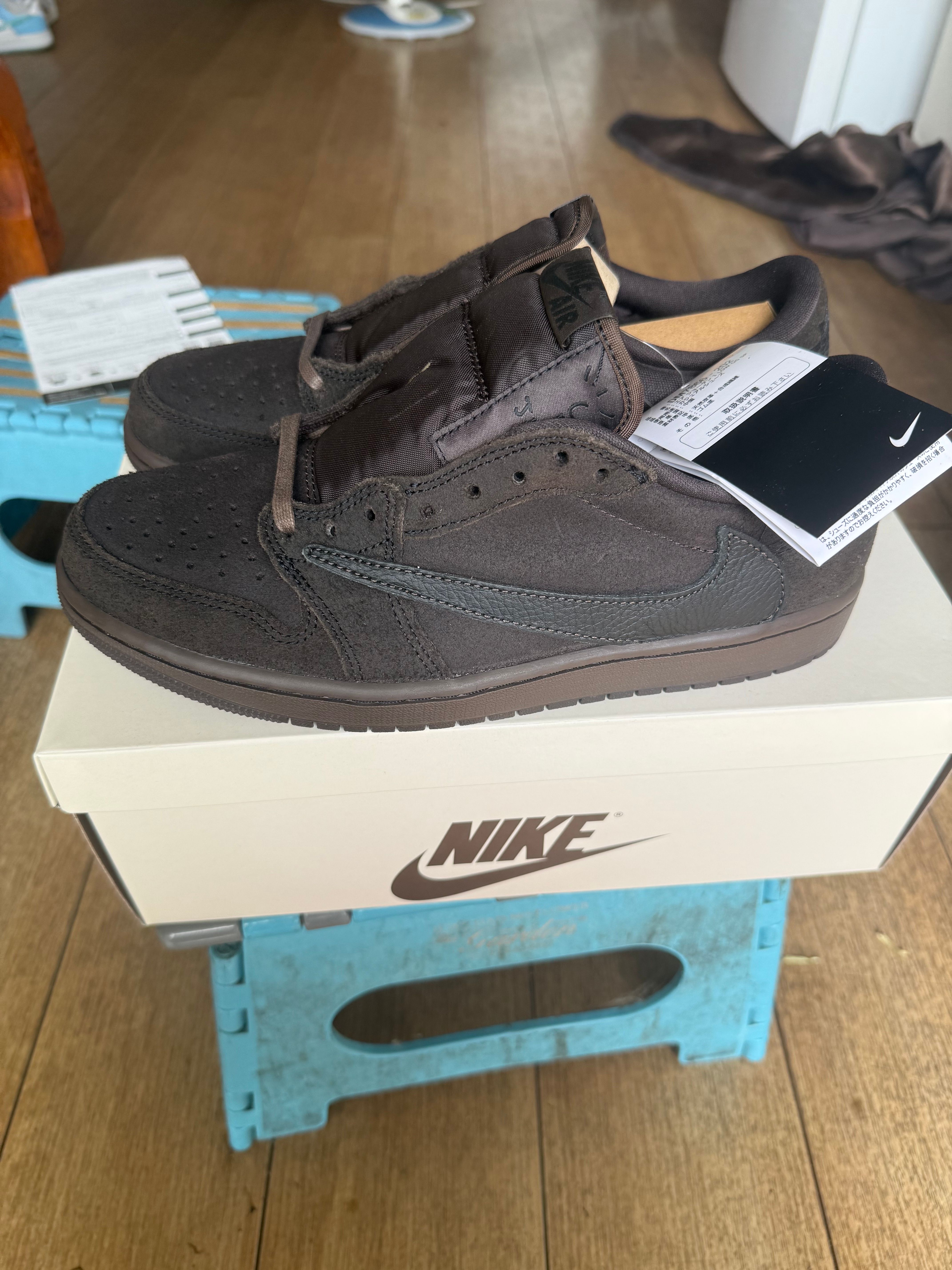 Travis Scott × Nike Air Jordan 1 Low OG SP "Velvet Brown and Dark Mocha"