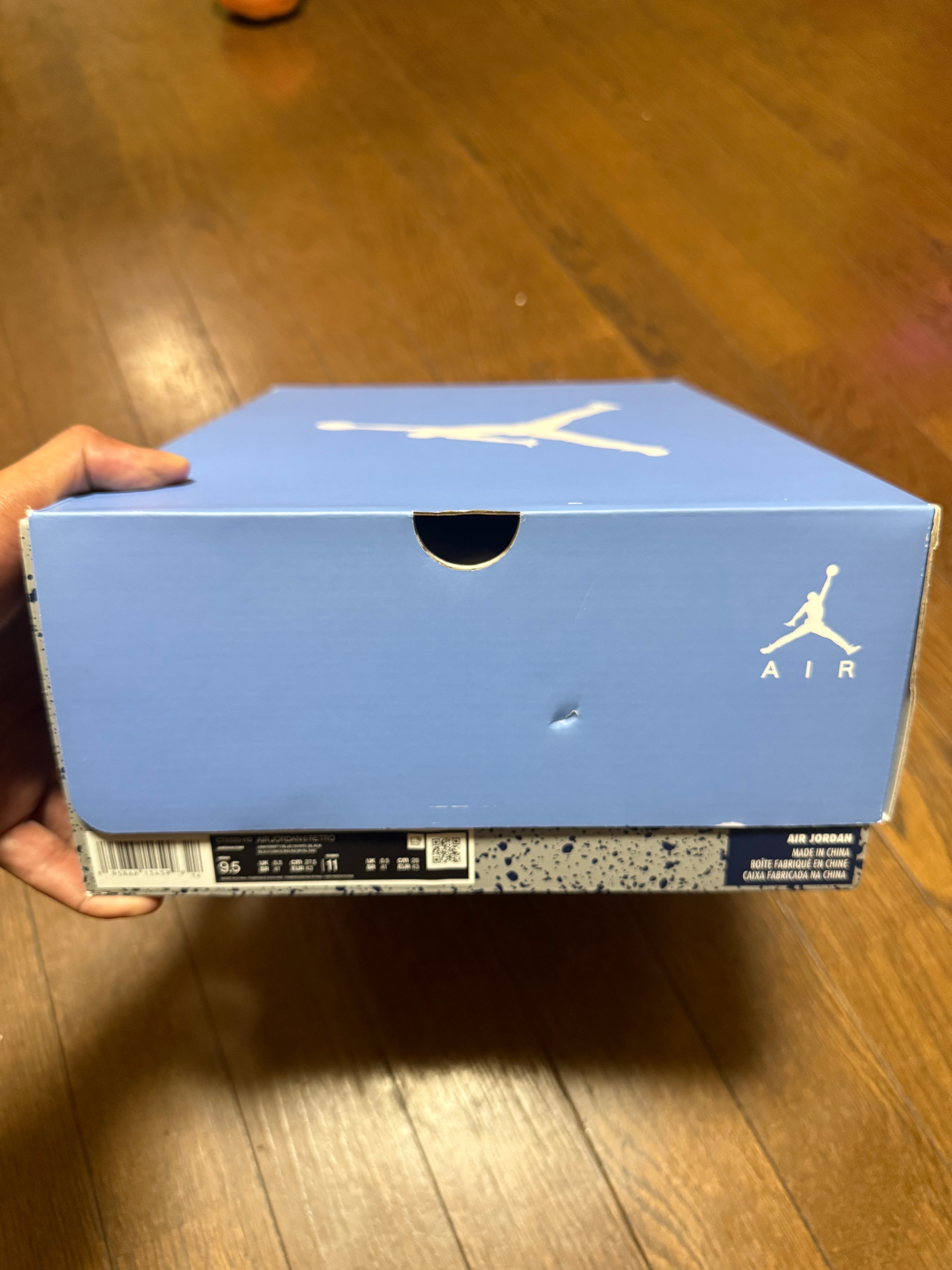 ナイキ エアジョーダン6 "UNC"