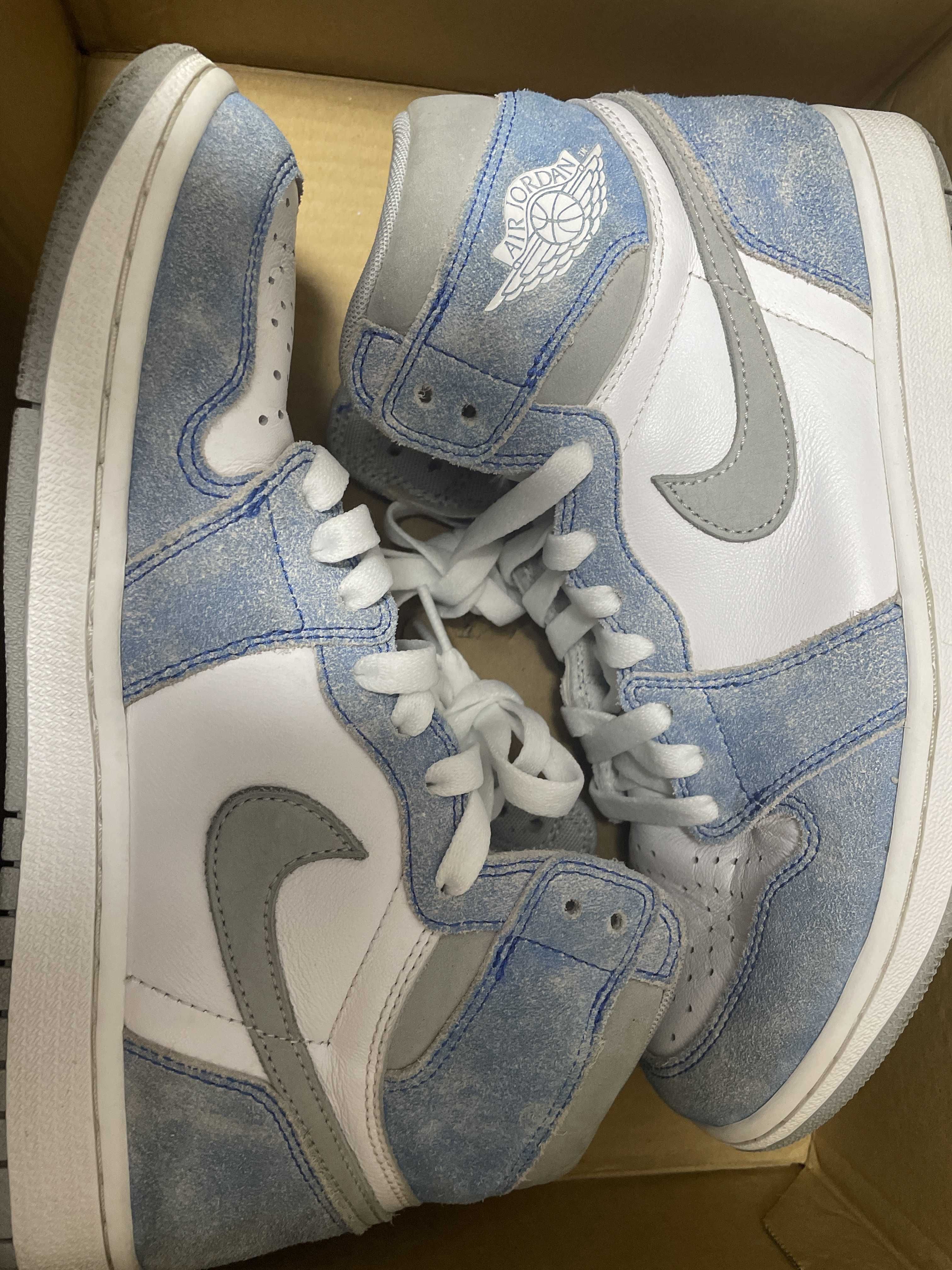 Nike Air Jordan 1 High OG "Hyper Royal"