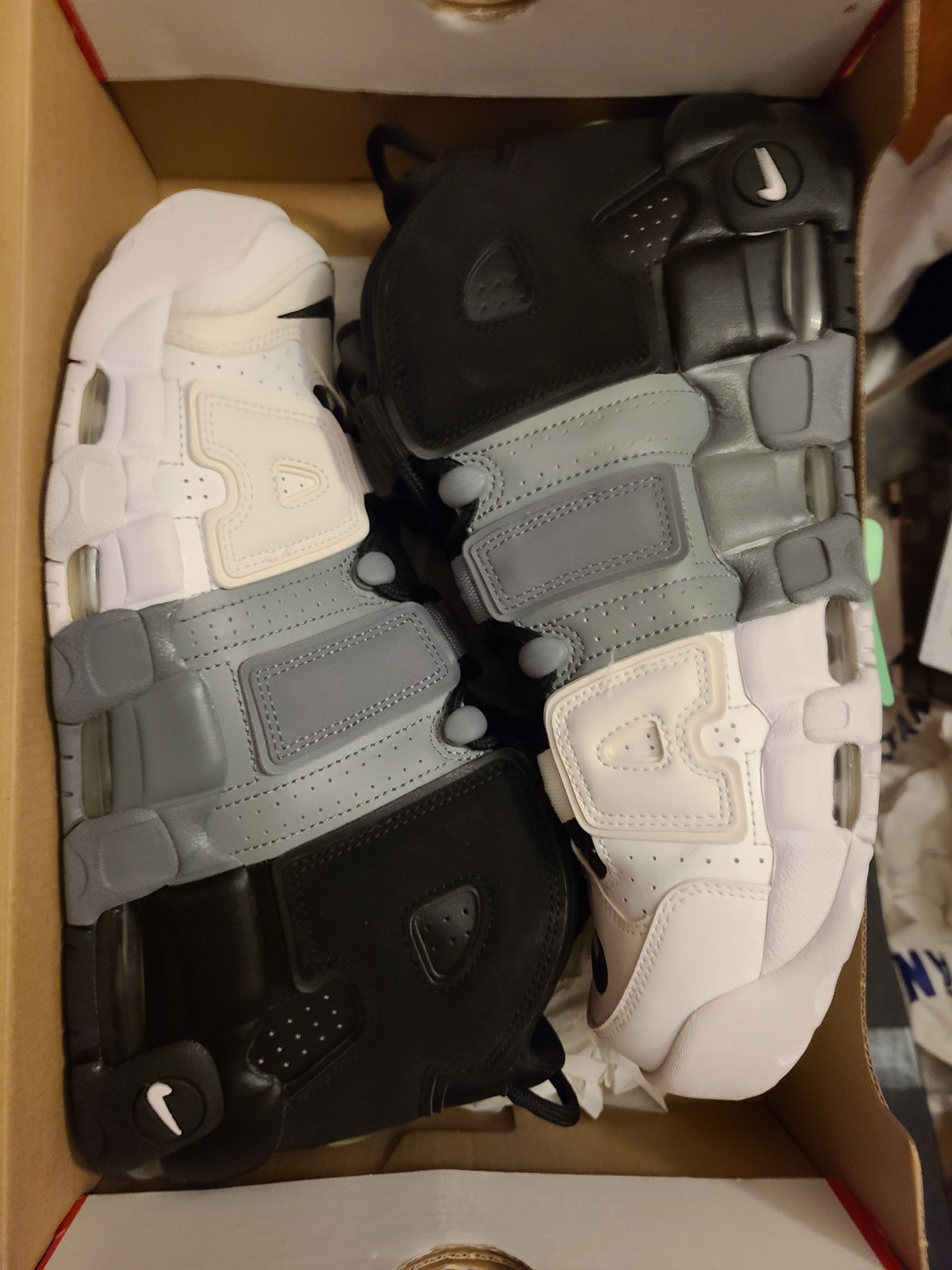 NIKE AIR MORE UPTEMPO "TRI-COLOR"