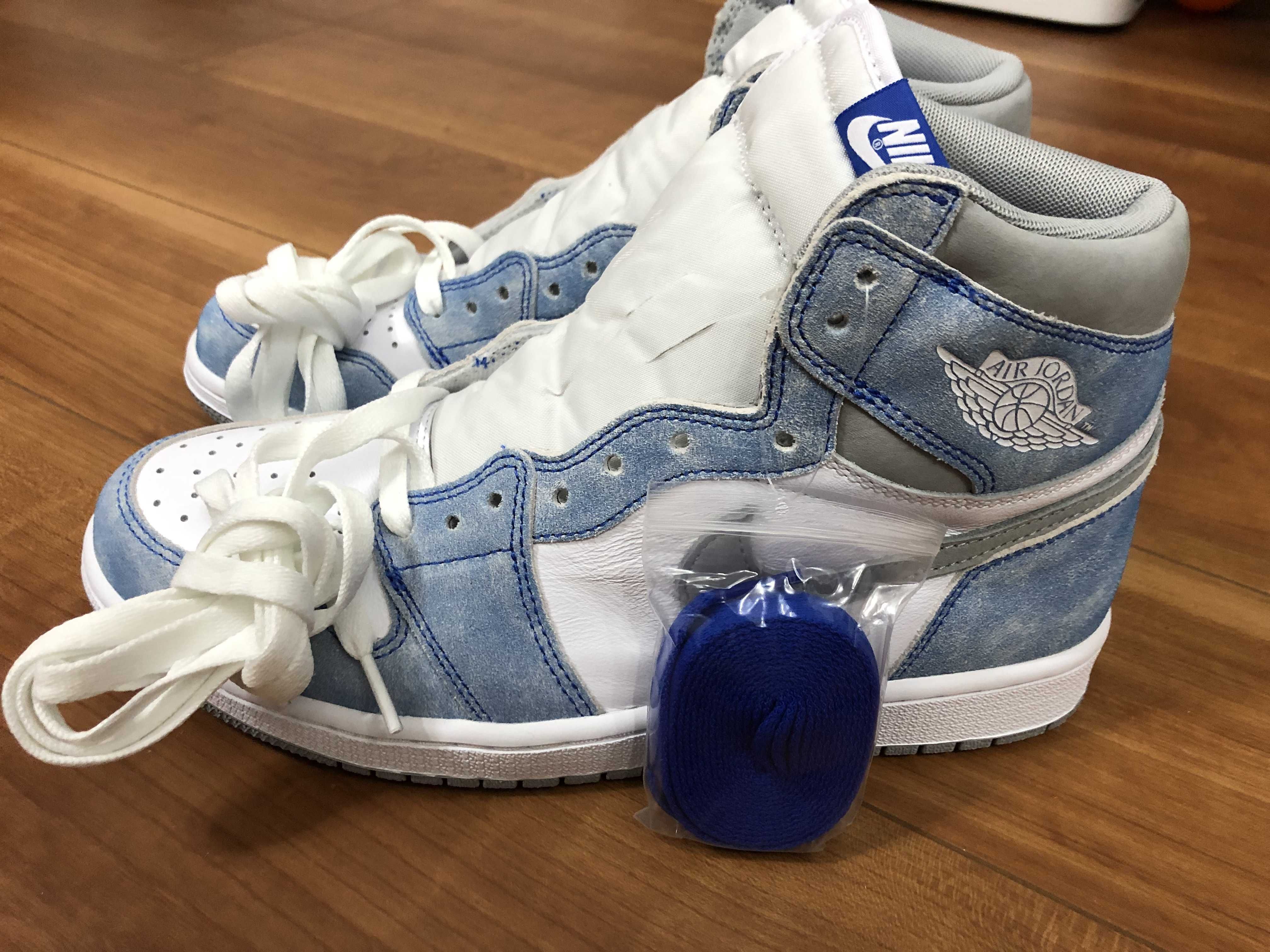 Nike Air Jordan 1 High OG "Hyper Royal"