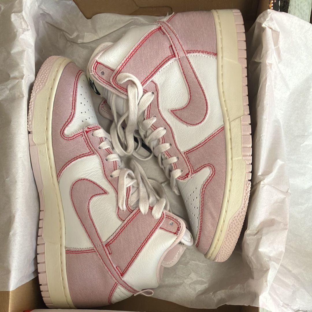 Nike Dunk High 1985 "Barely Rose"
