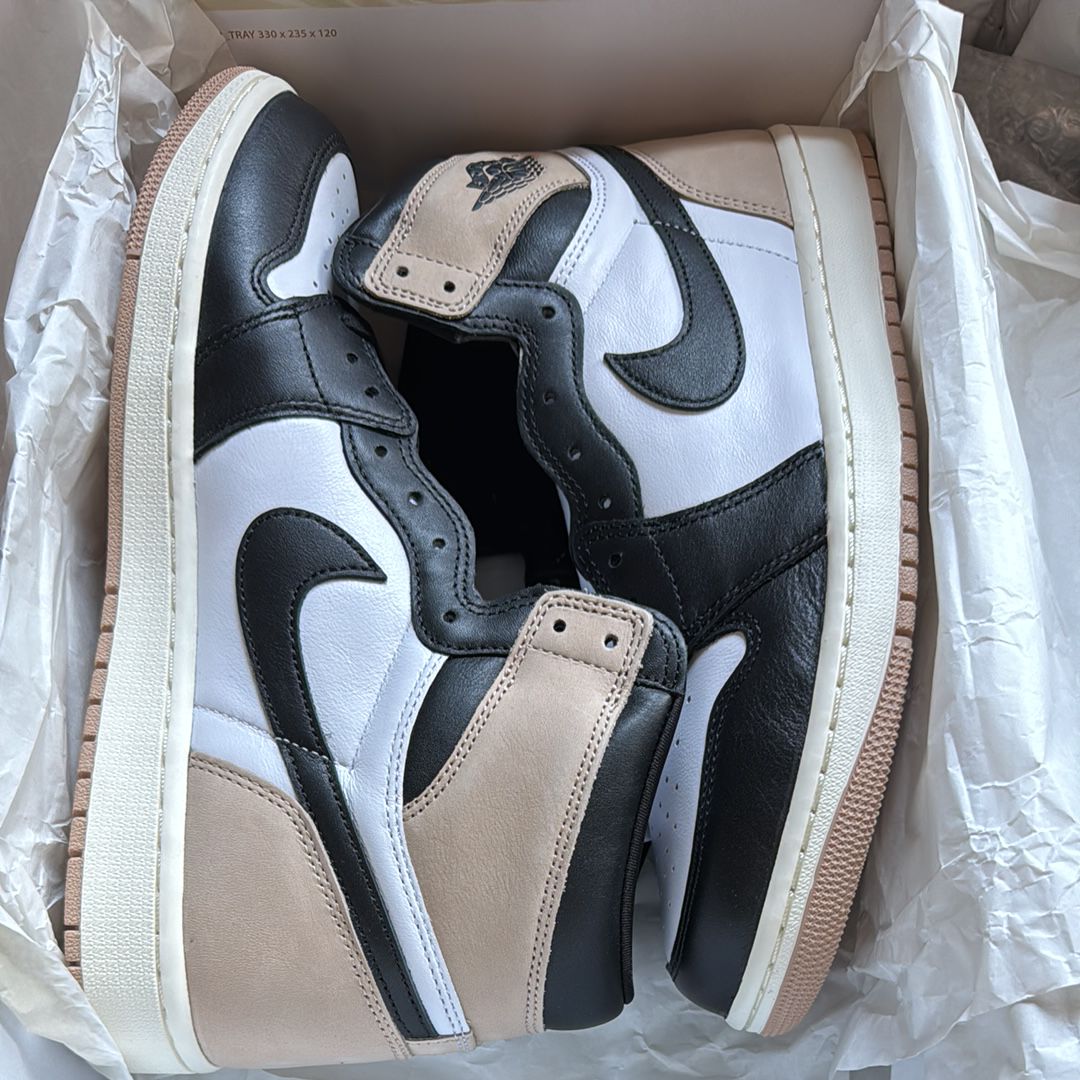 Nike Women's Air Jordan 1 Retro High OG "Latte"