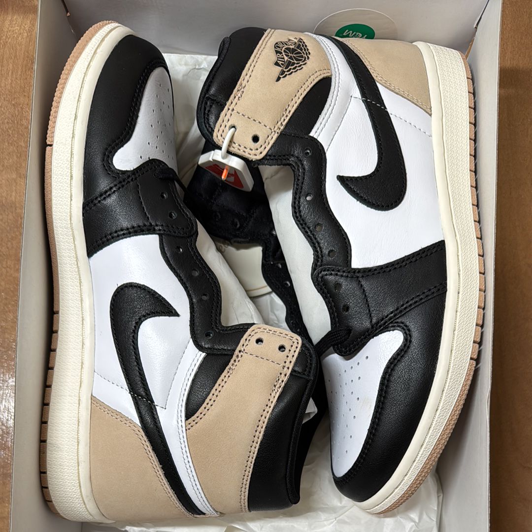 Nike Women's Air Jordan 1 Retro High OG "Latte"