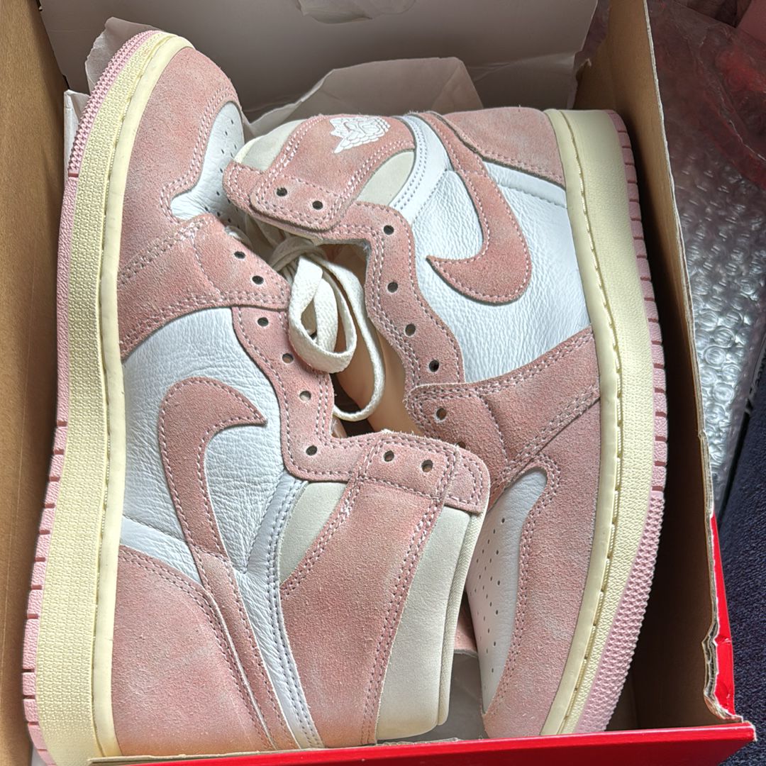 Nike Women's Air Jordan 1 Retro High OG "Washed Pink"