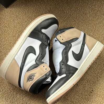 Nike Women's Air Jordan 1 Retro High OG "Latte"