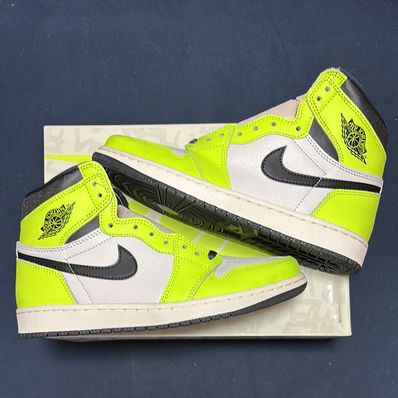 Nike Air Jordan 1 High OG "Volt/Visionaire"
