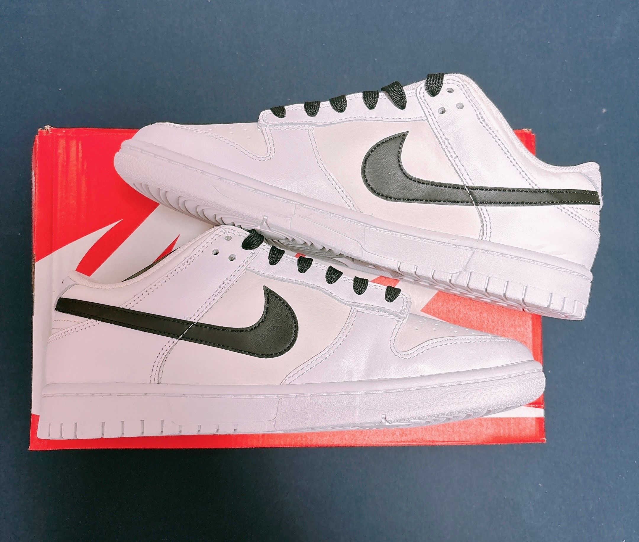 Nike Dunk Low "Black/White"