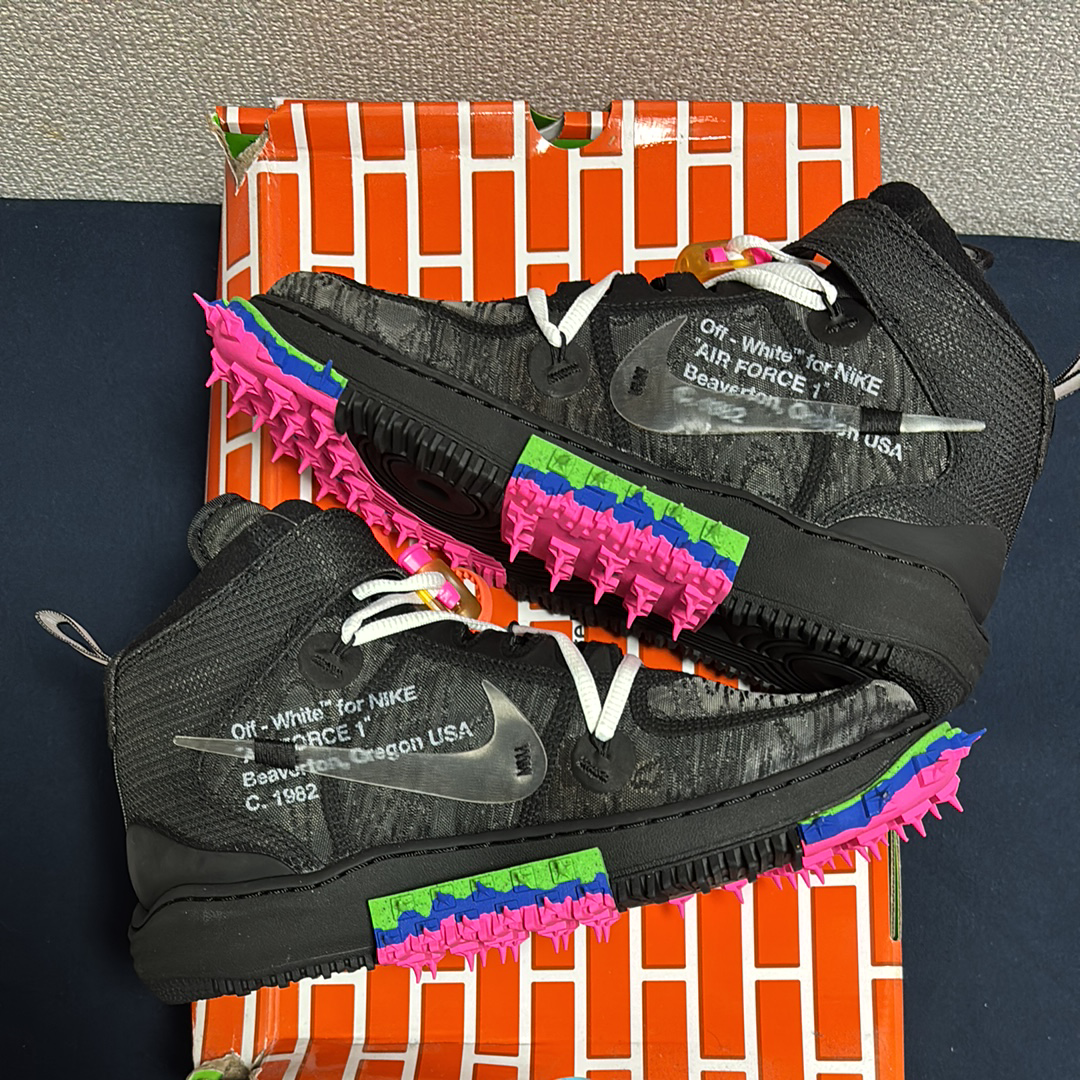 Off-White × Nike Air Force 1 Mid "Black"