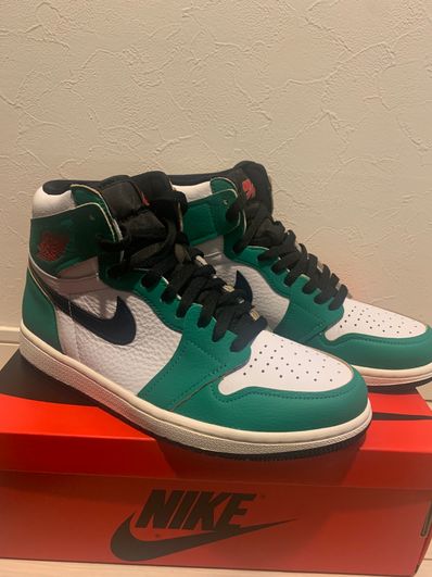 Nike Women's Air Jordan 1 High OG "Lucky Green/White-Sail-Black"