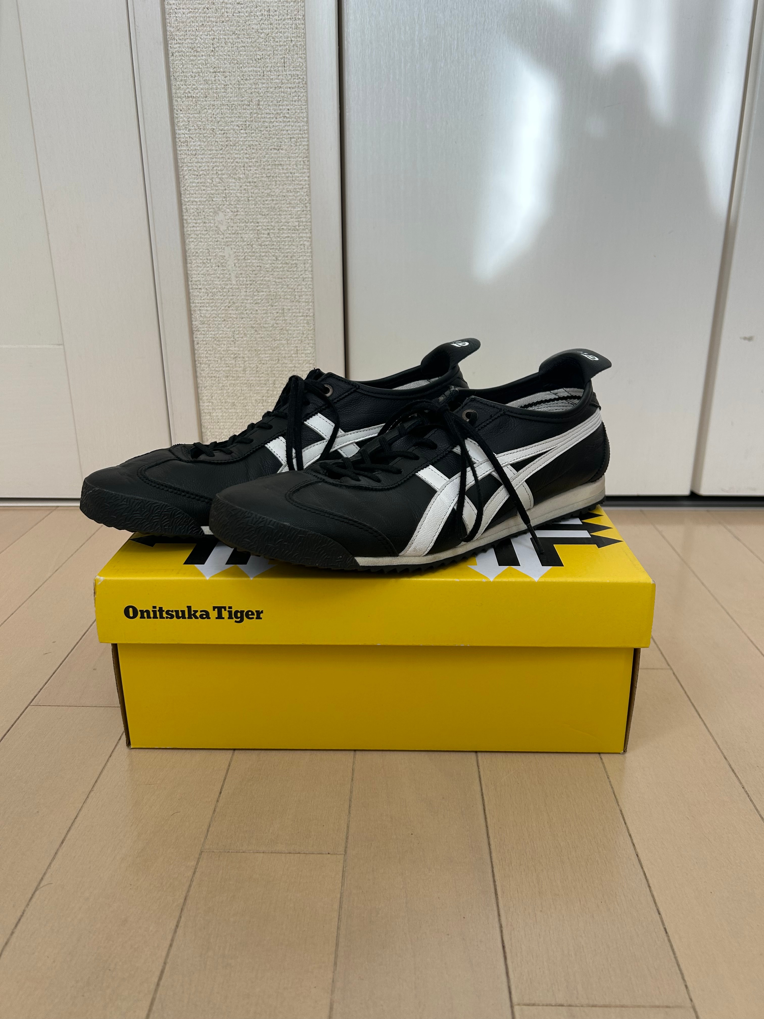 オニツカタイガー メキシコ66 SD "ブラック/ホワイト"