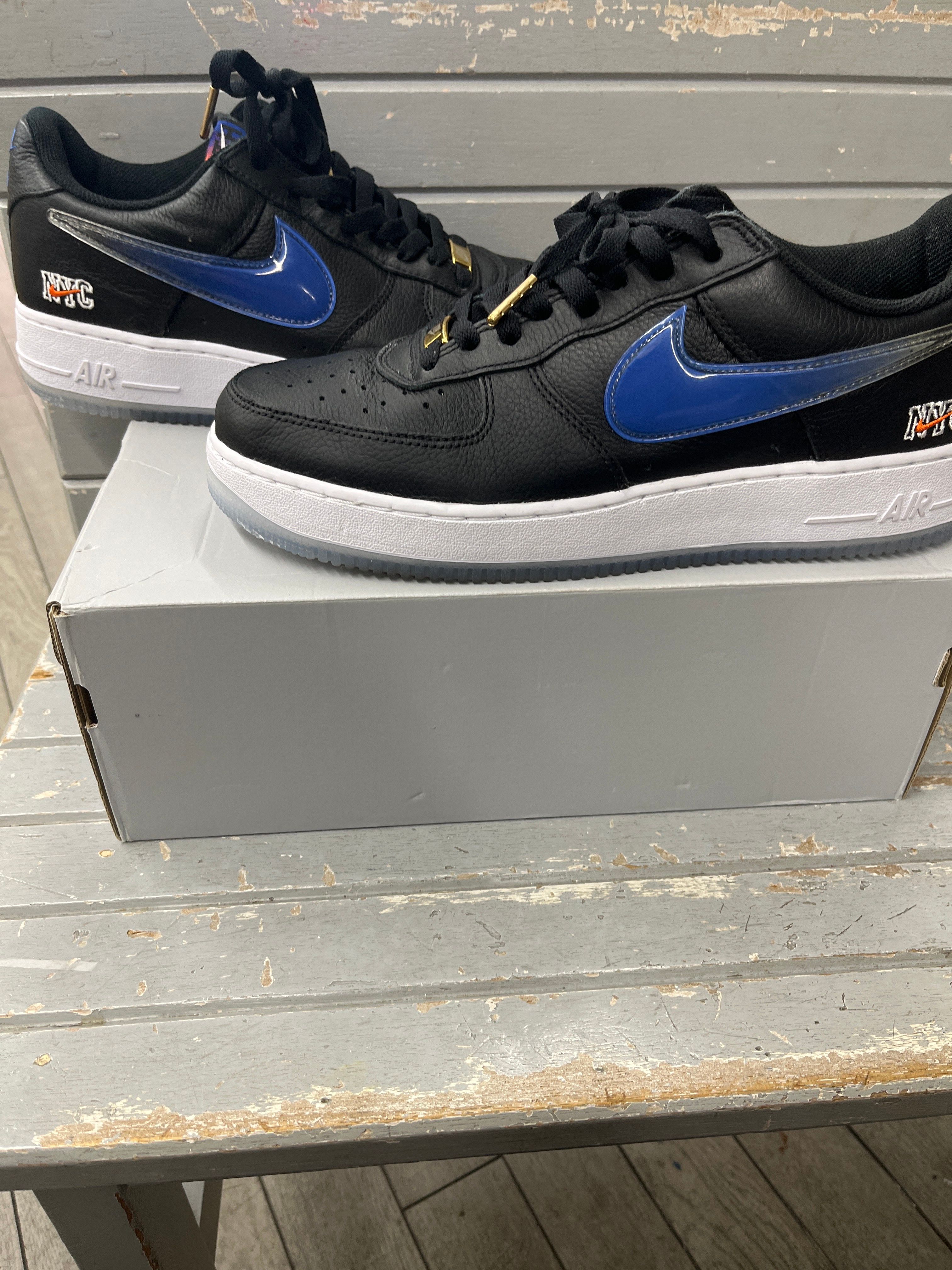 KITH × Nike Air Force 1 Low New York Knicks "Black/Brilliant Orange/Rush/Brilliant White"