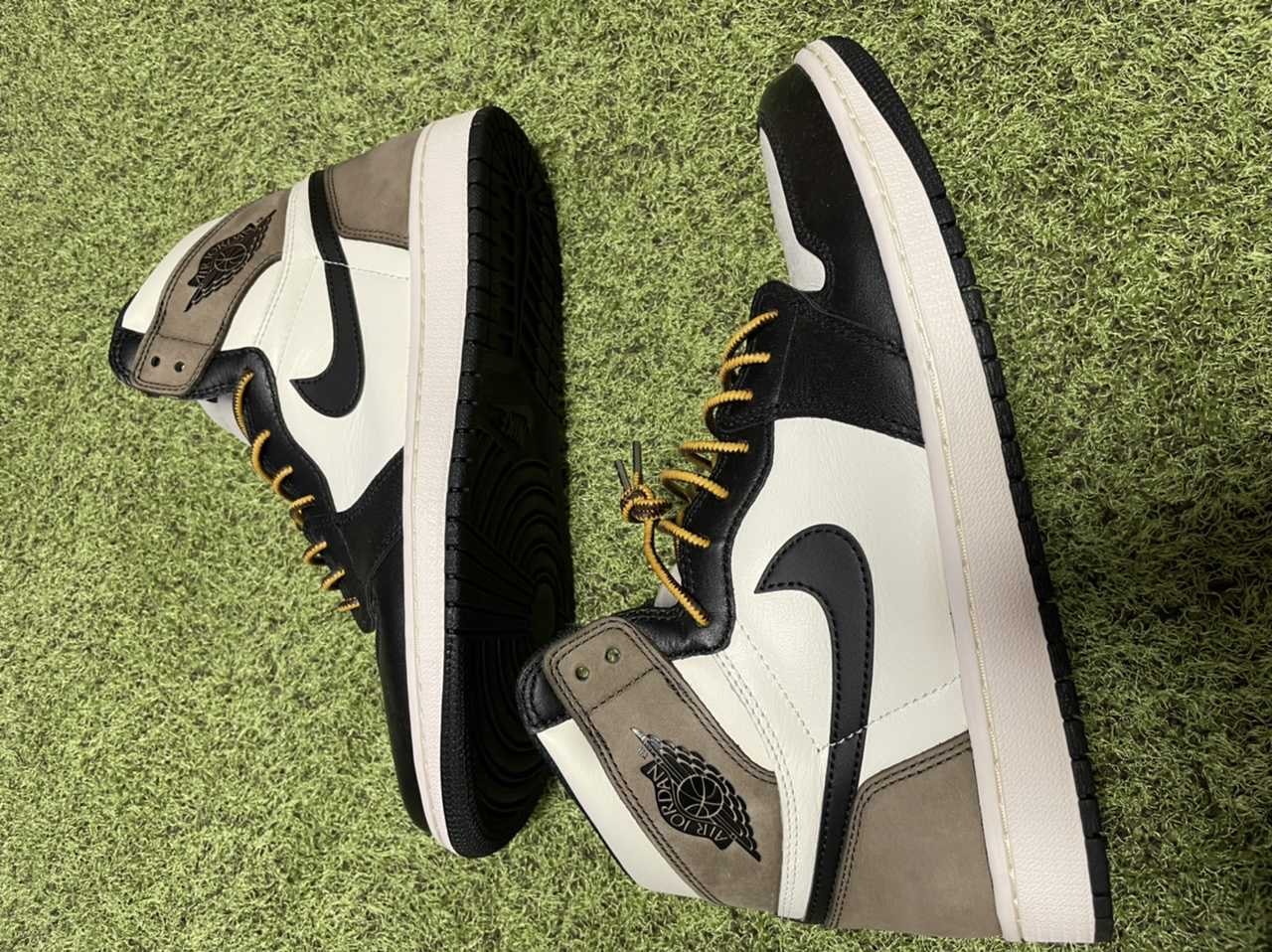 Nike Air Jordan 1 High OG "Sail/Dark Mocha/Black"