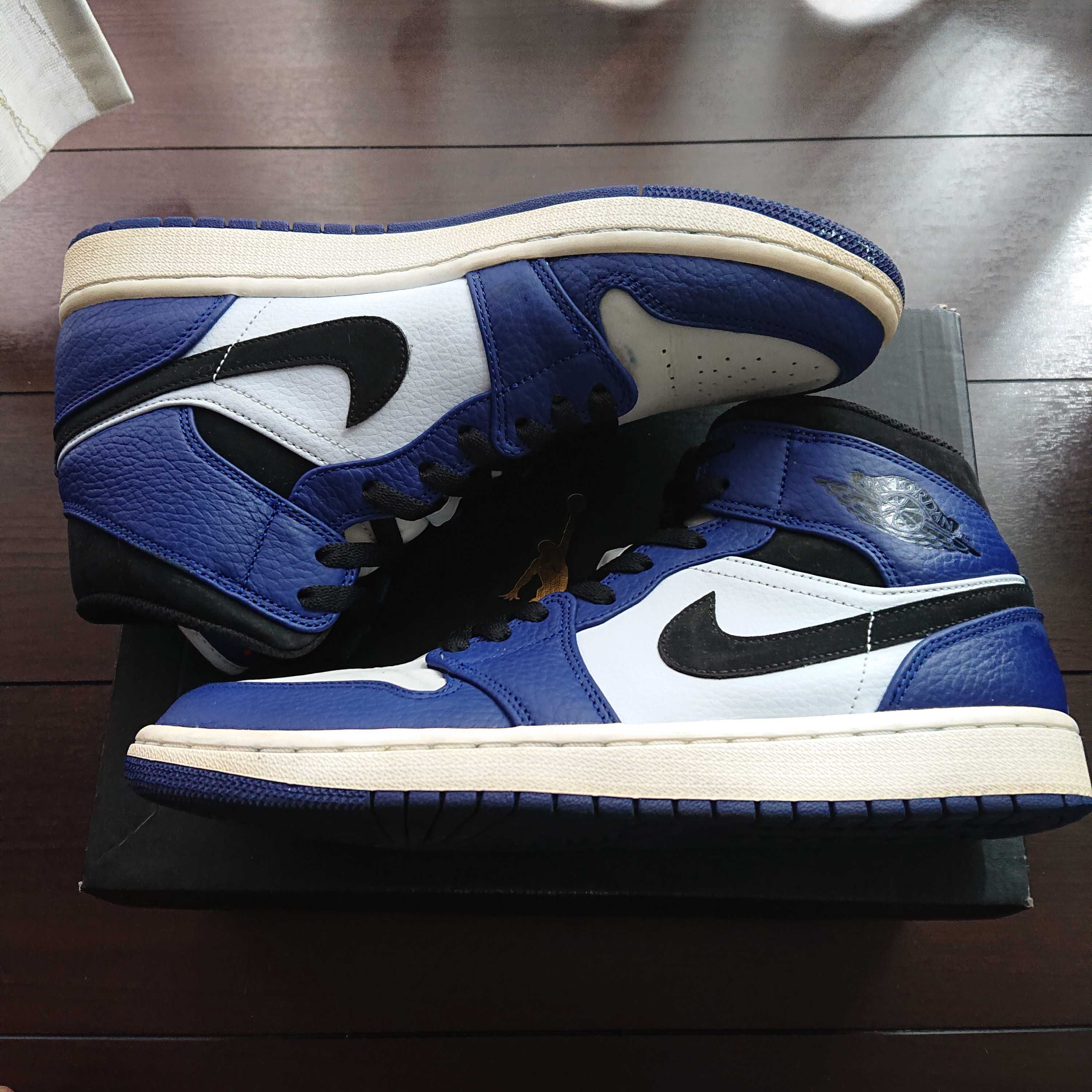 Nike Air Jordan 1 Mid "Deep Royal Blue"