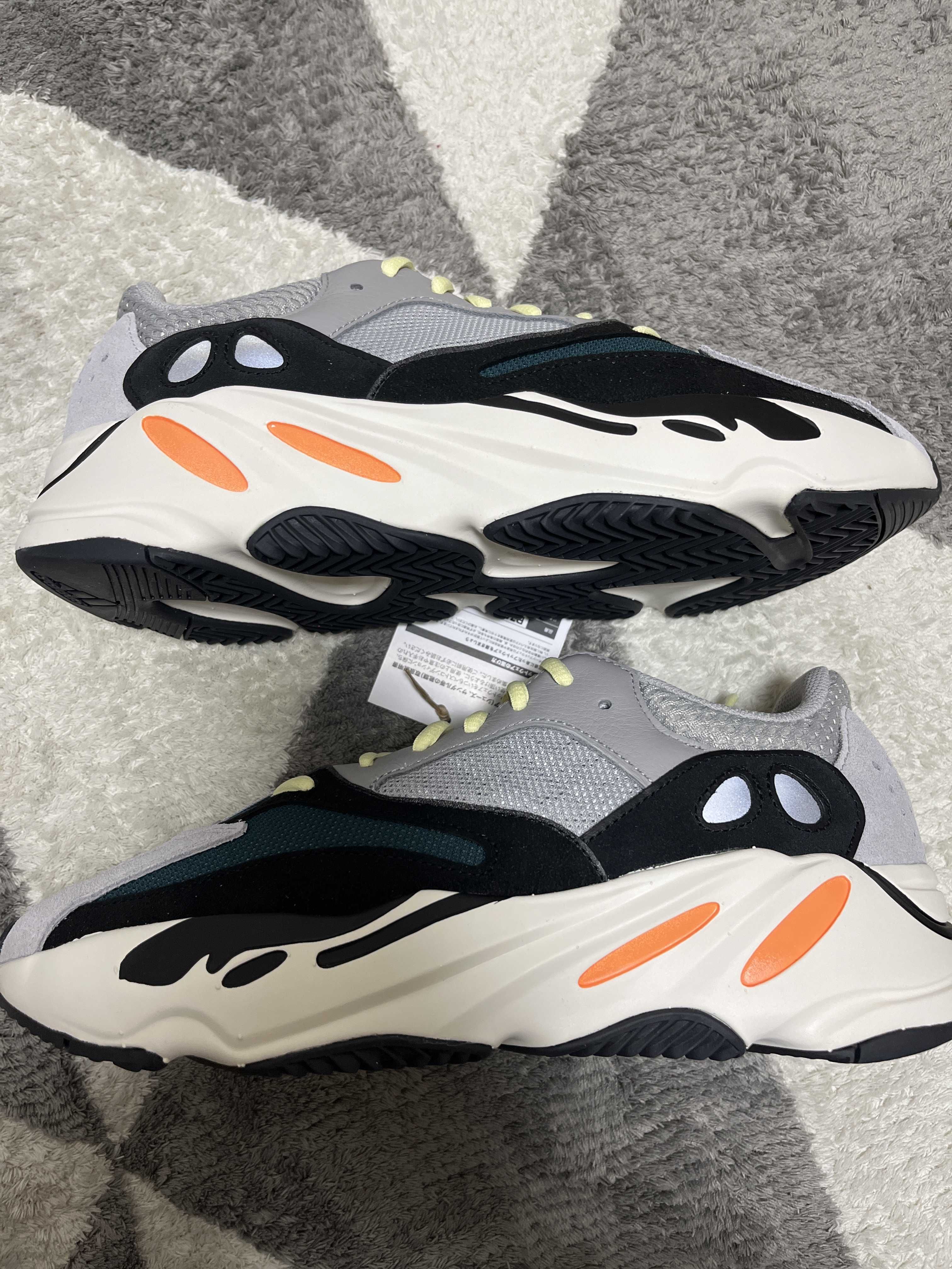 adidas YEEZY Boost 700 "Wave Runner"