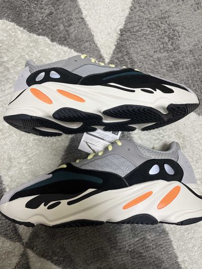 adidas YEEZY Boost 700 "Wave Runner"