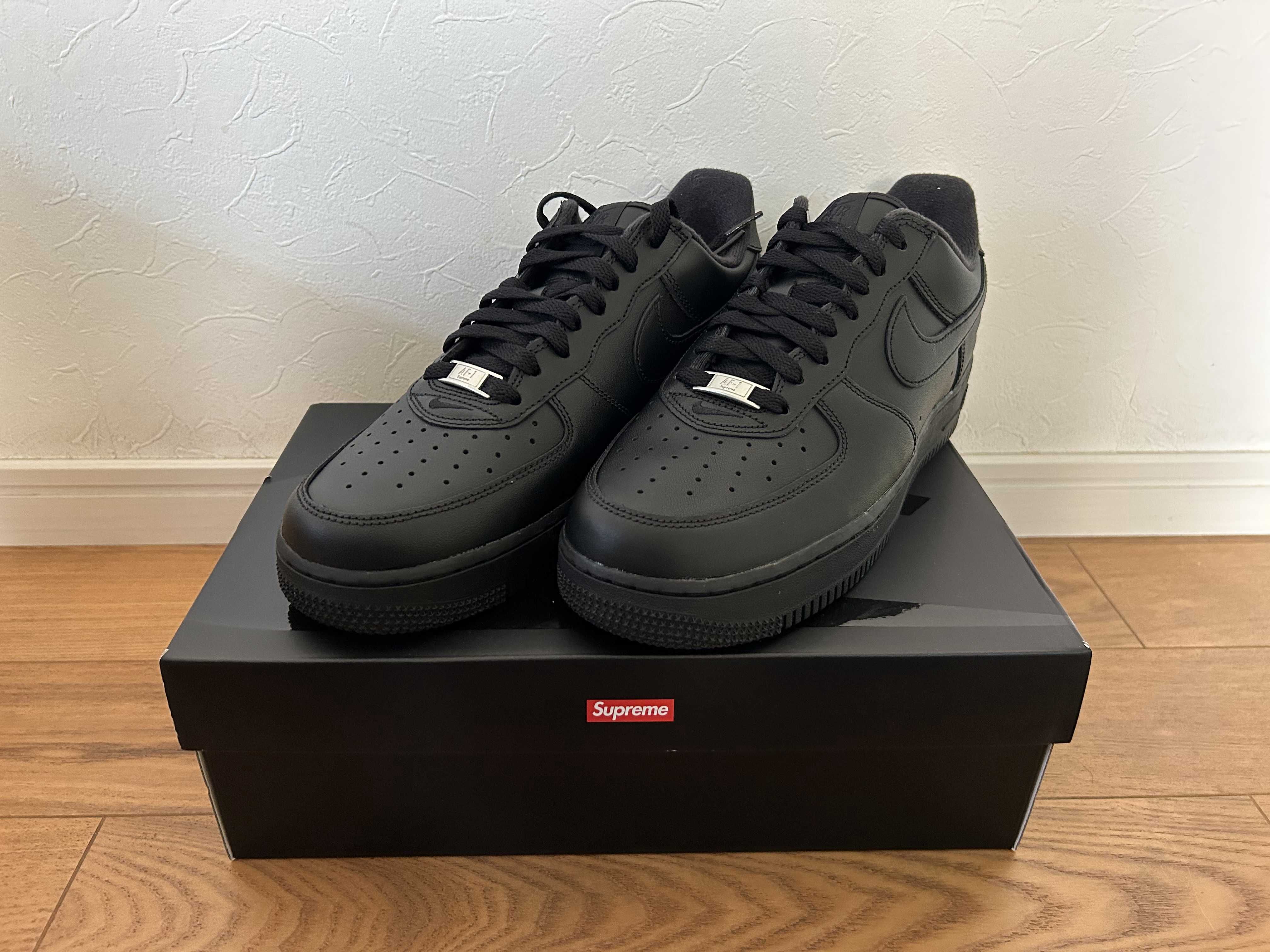 Supreme × Nike Air Force 1 Low "Black"