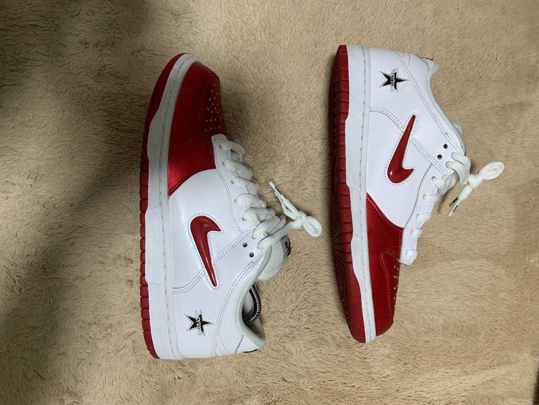 Supreme × Nike Dunk Low "Varsity Red/White"