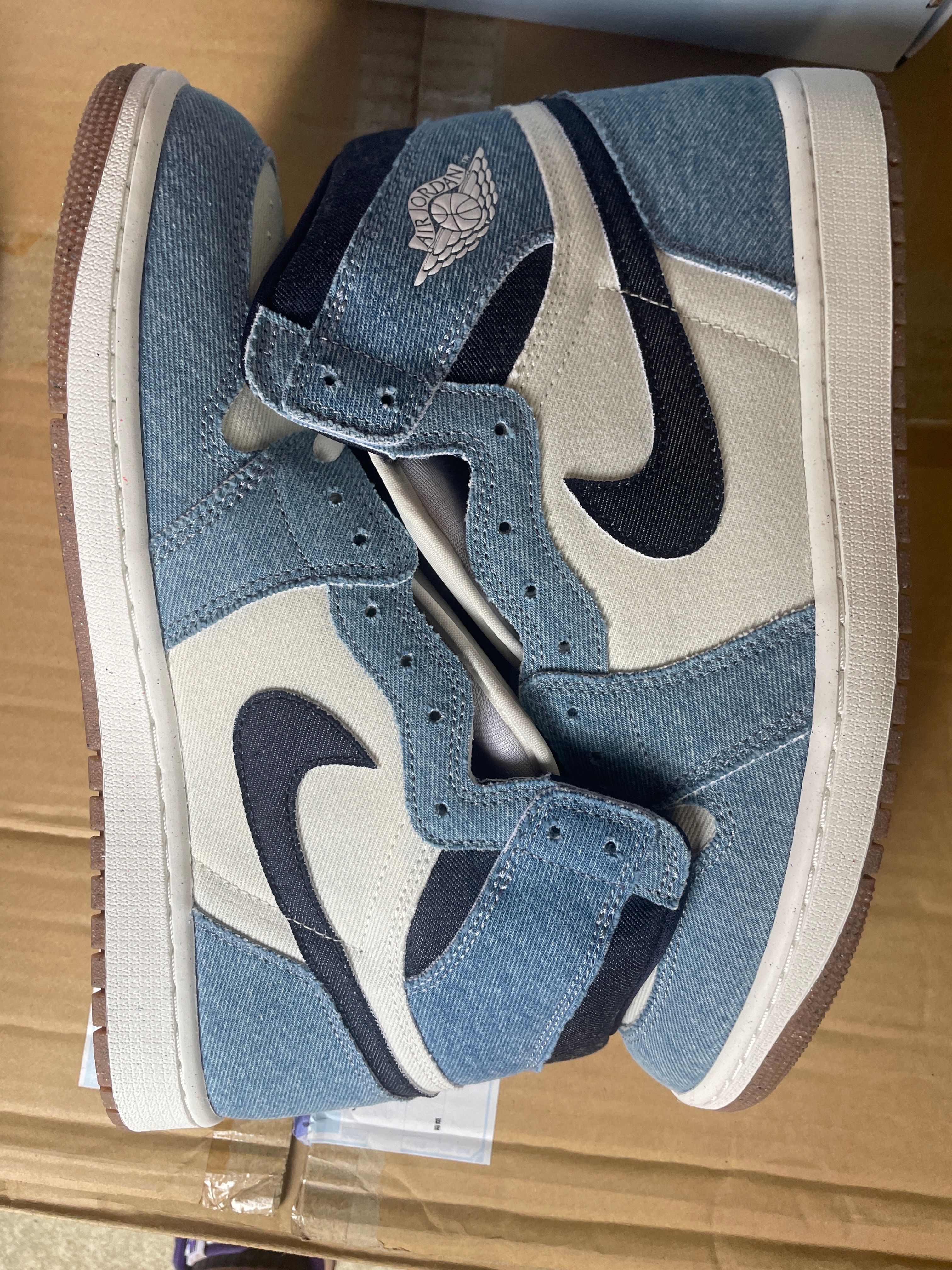 Nike Air Jordan 1 Retro High OG "Denim"