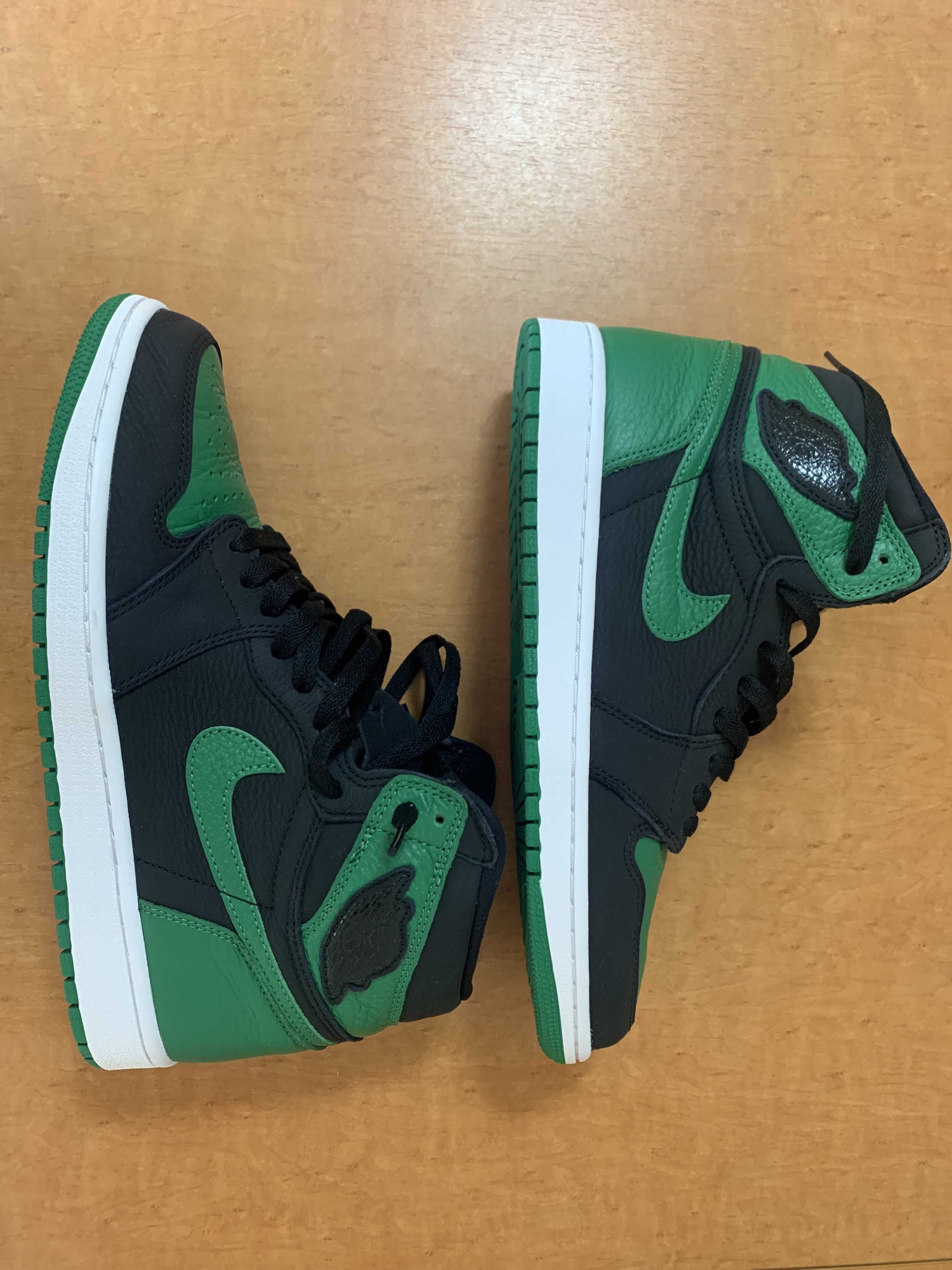 Nike Air Jordan 1 Retro High OG "Black/Pine Green" (2020)      