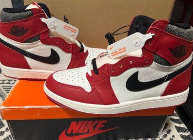 Nike Air Jordan 1 High OG "Lost & Found/Chicago"
