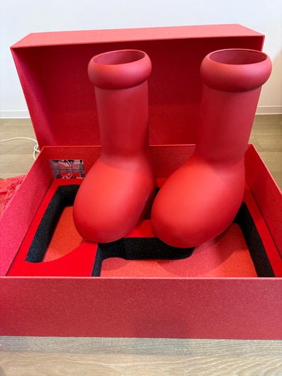 MSCHF Big Red Boot "Red"