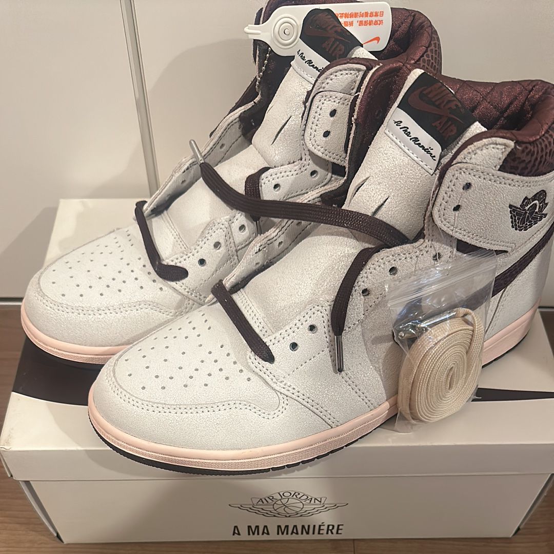 A Ma Maniere × Nike Air Jordan 1 Retro High OG "Sail and Burgundy"