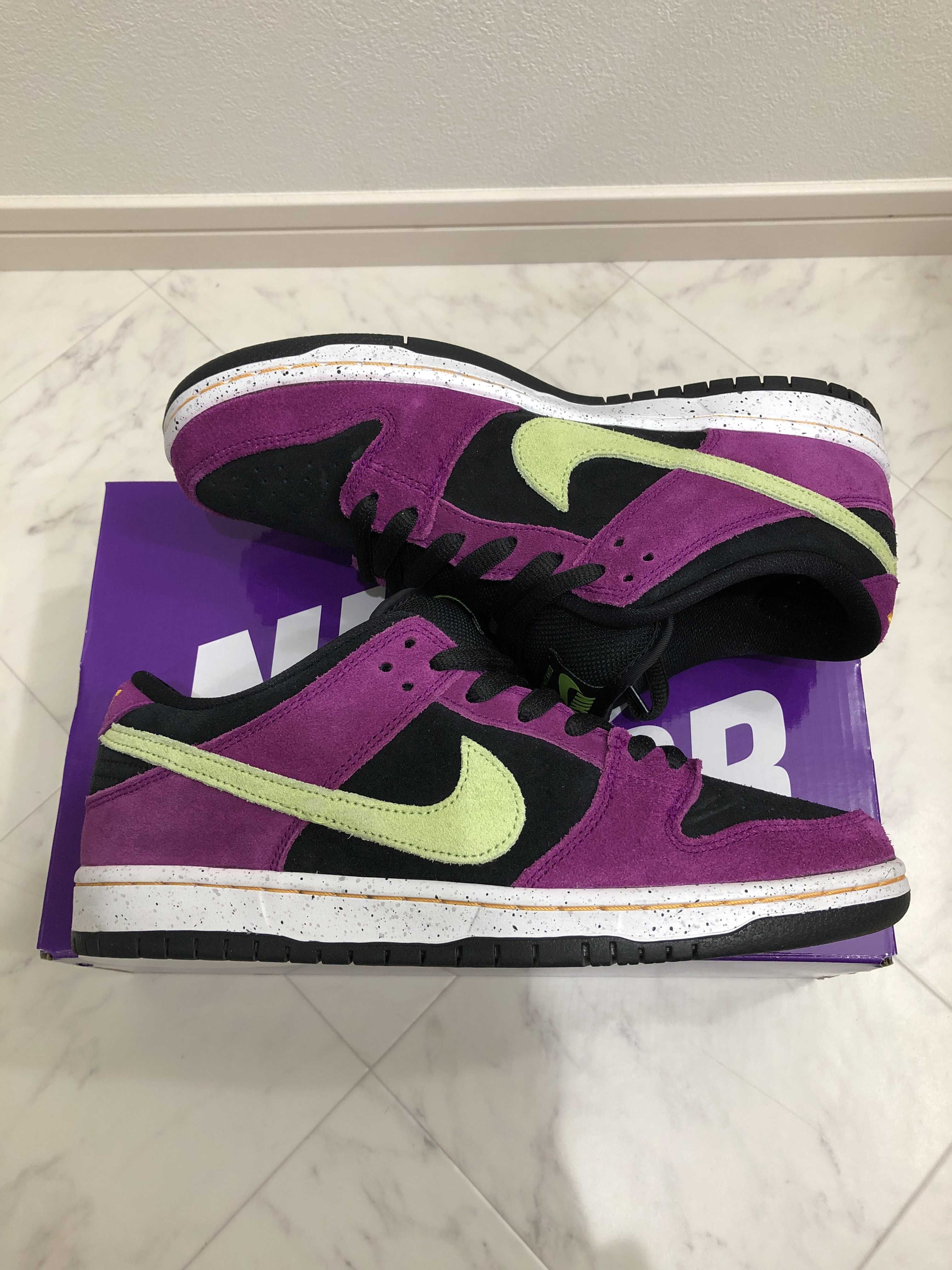 Nike SB Dunk Low "Red Plum"