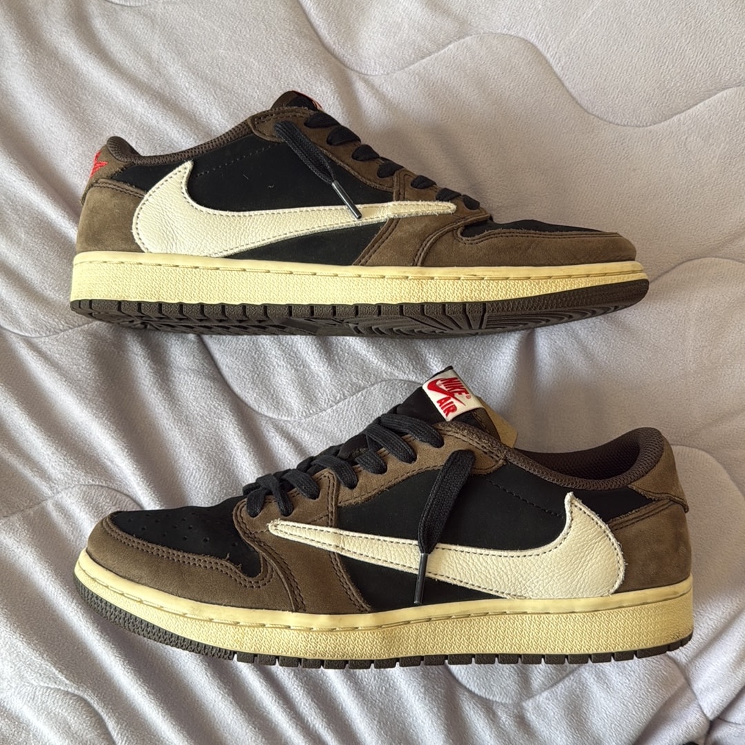 Travis Scott × Nike Air Jordan 1 Low OG SP-T "Black/Dark Mocha"