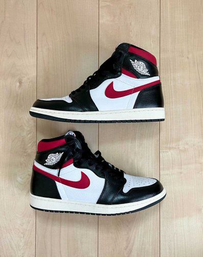 Nike Air Jordan 1 Retro High "Black/White/Sail/Gym Red"