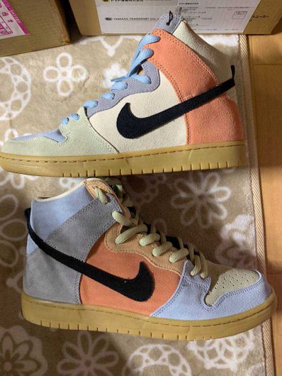 Nike SB Dunk High "Easter Spectrum"