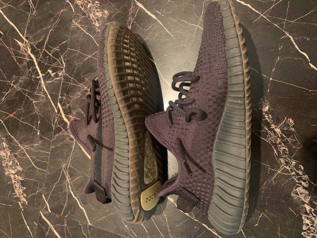  adidas YEEZY Boost 350 V2 "Cinder"