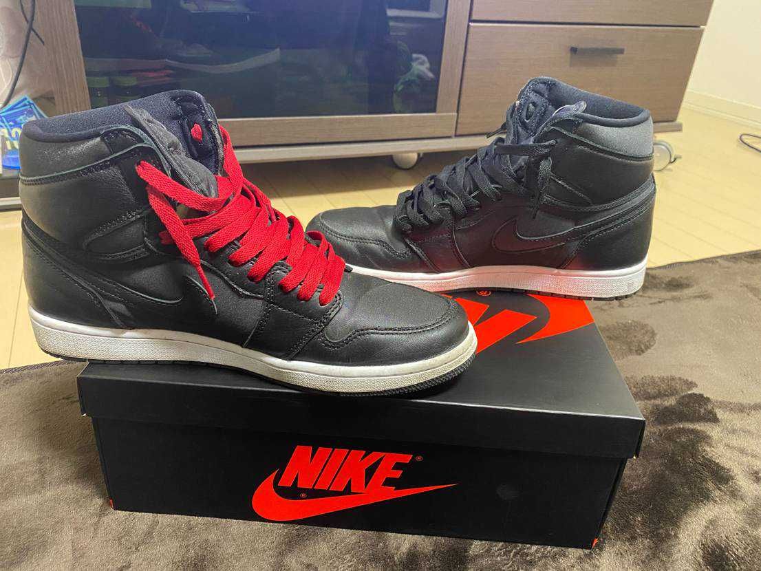 Nike Air Jordan 1 Retro High OG "Black/Metallic Silver/Gym Red"  