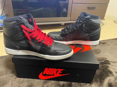 Nike Air Jordan 1 Retro High OG "Black/Metallic Silver/Gym Red"