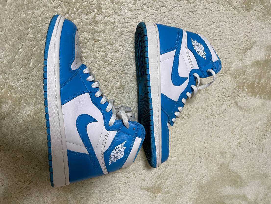 Nike Air Jordan 1 Retro High "UNC"