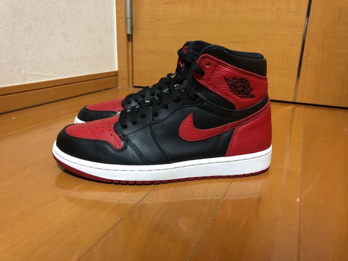 Nike Air Jordan 1 Retro High OG "Bred/Banned" (2016)