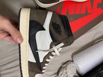 Travis Scott × Nike Air Jordan 1 Retro High OG TS SP "Sail/Dark Mocha"