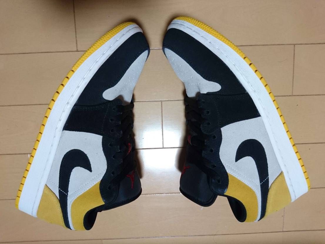 Nike Air Jordan 1 Low "Sail University Gold Black"