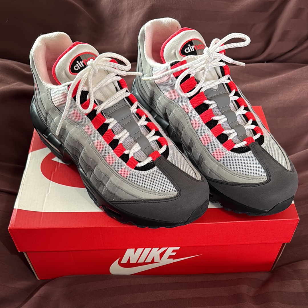 Nike Air Max 95 OG "White/Solar Red"