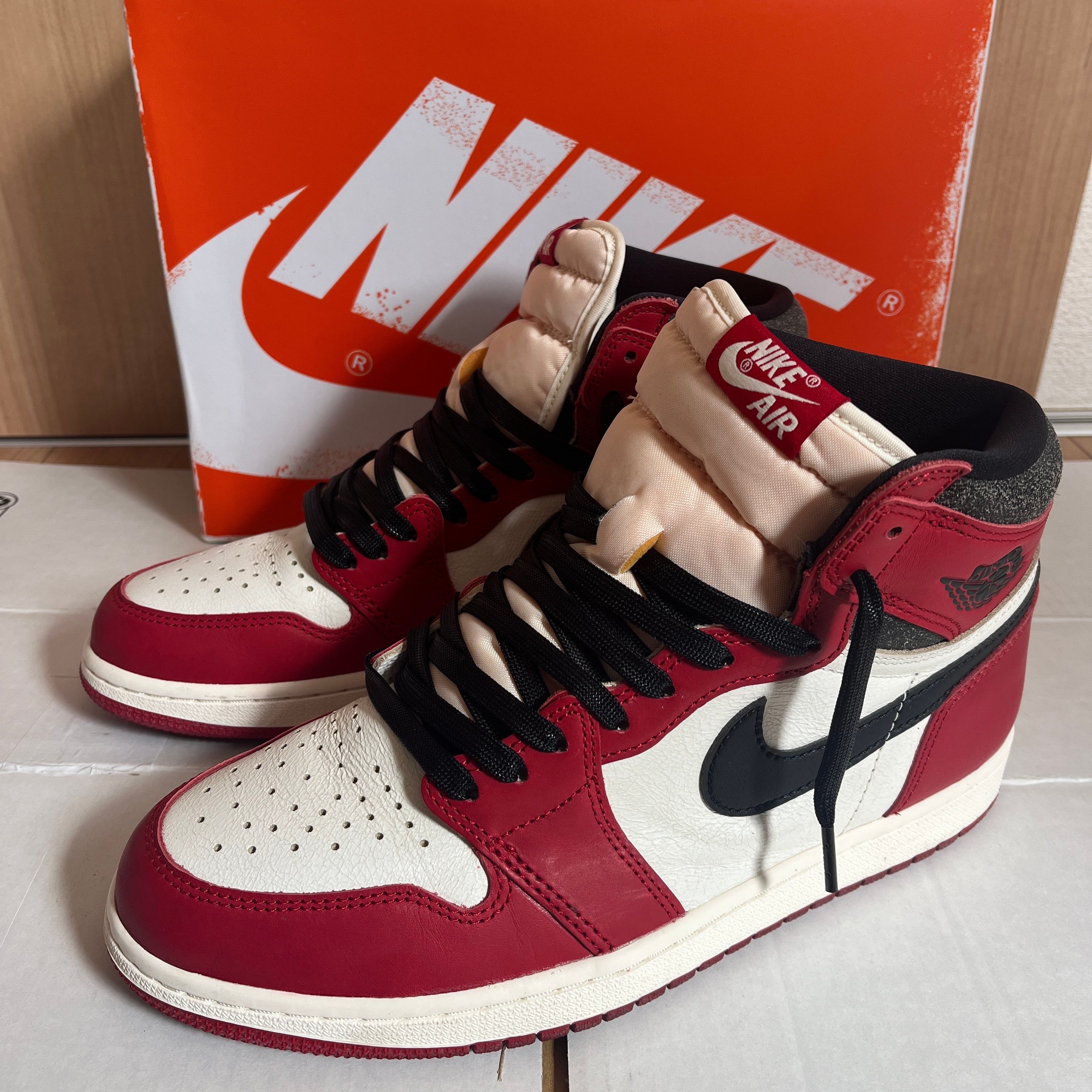 Nike Air Jordan 1 High OG "Lost & Found/Chicago"