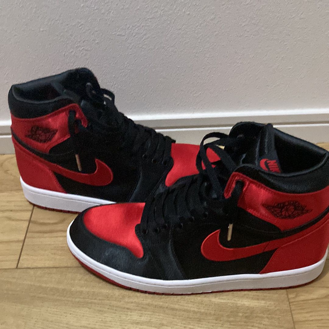 Nike Women's Air Jordan 1 Retro High OG "Satin Bred"