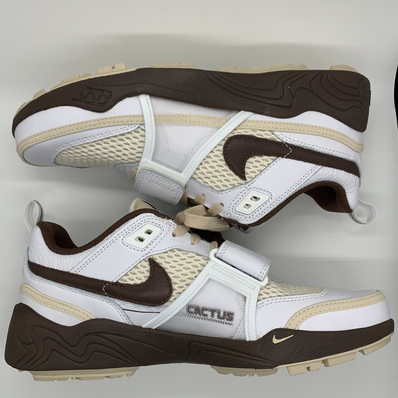 Travis Scott × Nike Zoom Field Jaxx "White and Light Chocolate"